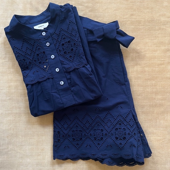 NWT - Navy Blue Organic Cotton Eyelet Top & Shorts Set - Size T3 (US8) - Picture 13 of 16